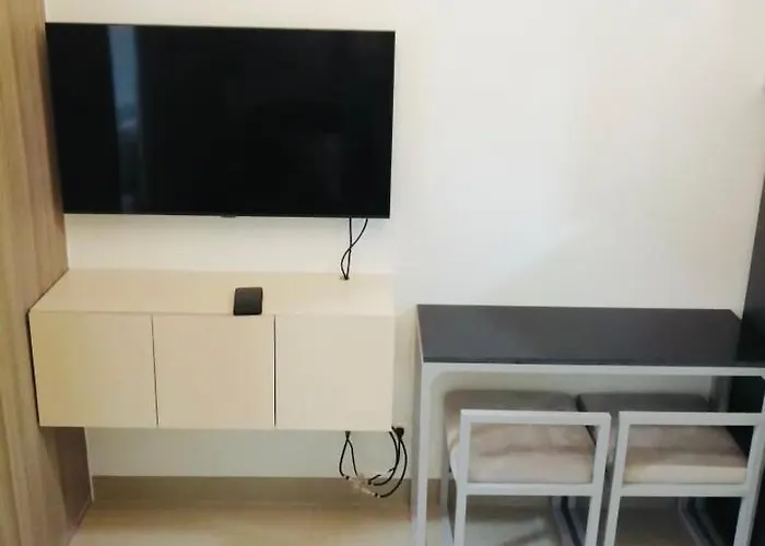 Rys Getaway In Shore 2 Residences